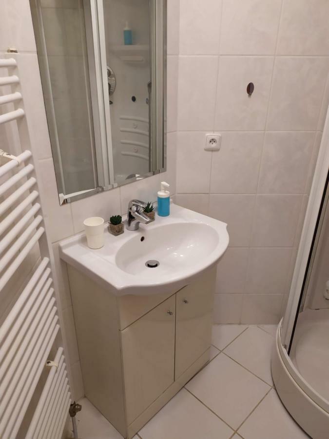 Kate & Jenny - Two-Level Apartment In The Old Town Bratislava Exterior photo